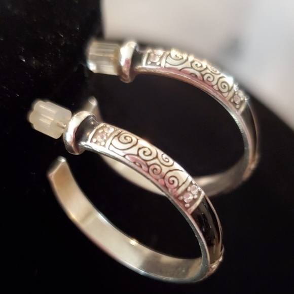 COPY - Brighten Earrings - Picture 3 of 3